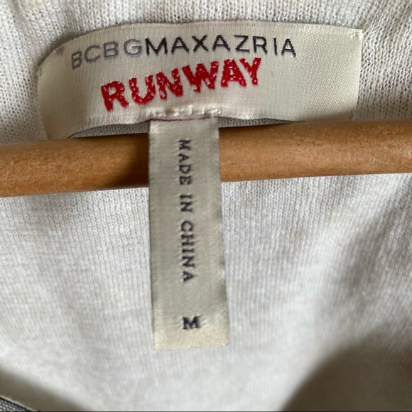 🛍 BCBG Maxazria Runway Black Mesh Overlay Swewter - Picture 2 of 8